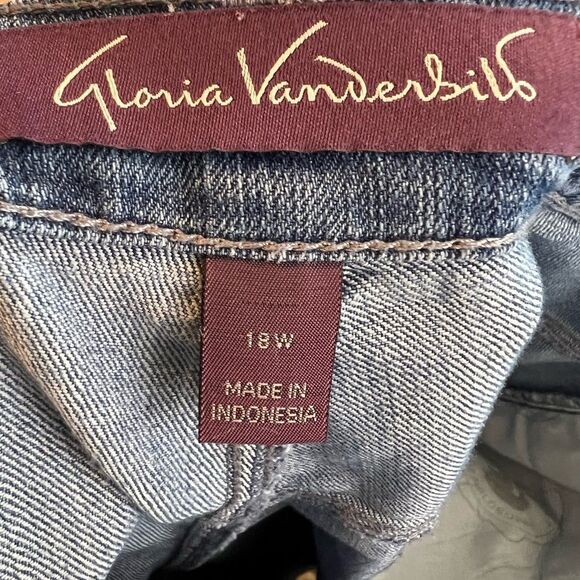 Gloria Vanderbilt Amanda Jeans‎ - Picture 8 of 9